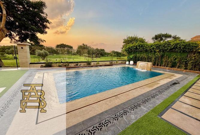 Villa · 7 BR in Privado