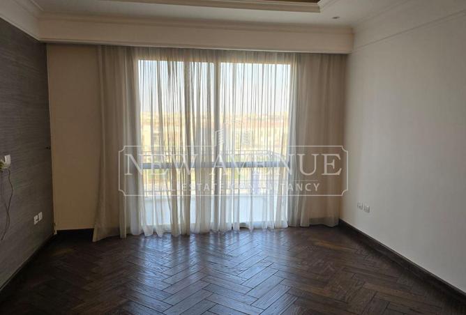 Apartment · 3 BR in Eastown Residence