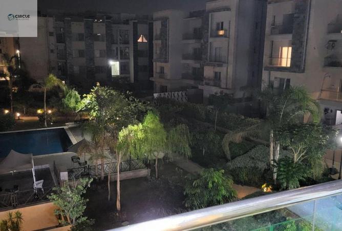 شقة · ٣ غرف في Galleria Residence