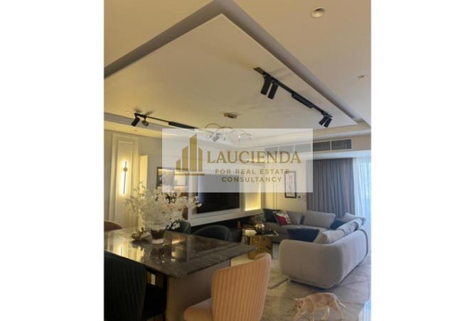 Apartment · 4 BR in Hyde Park