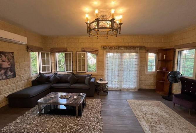 Villa · 4 BR in Hyde Park