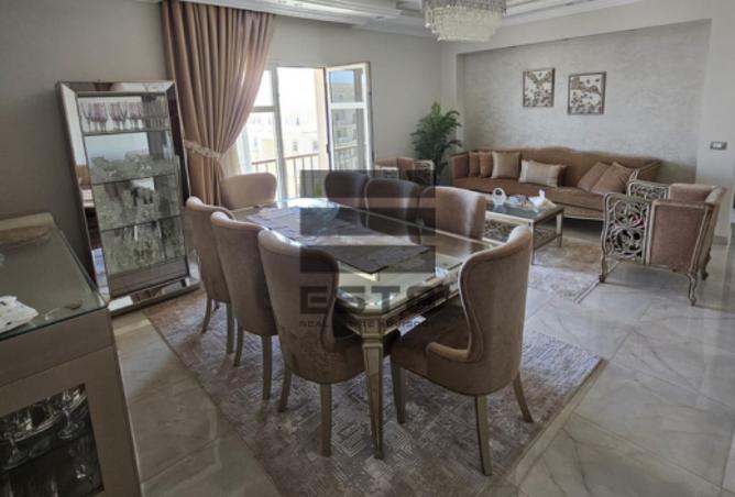 2 BR Apartment in Garden Residence Hyde Park, photo 1 of 3