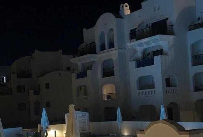 Chalet · 1 BR in Marassi