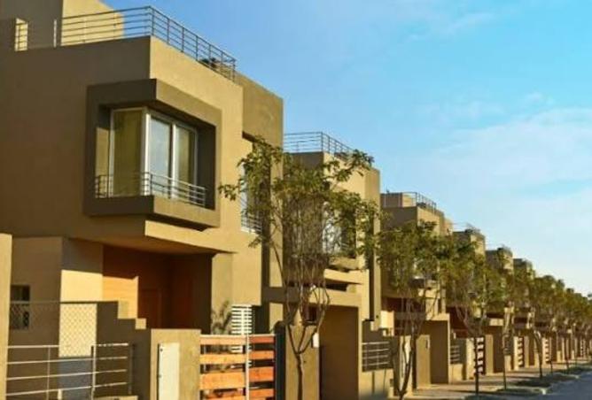 تاون هاوس بـ٤ غرف نوم في Palm Hills Katameya Extension، صورة ١ من ٣