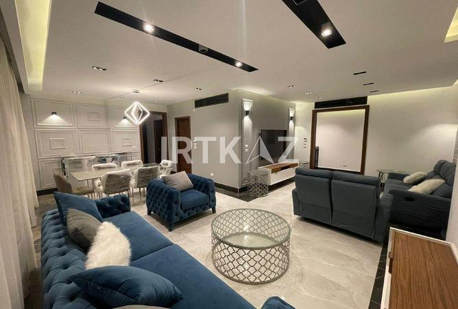 Apartment · 3 BR in Eastown Residence