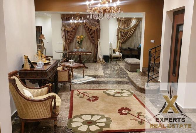 فيلا · ٦ غرف في Privado