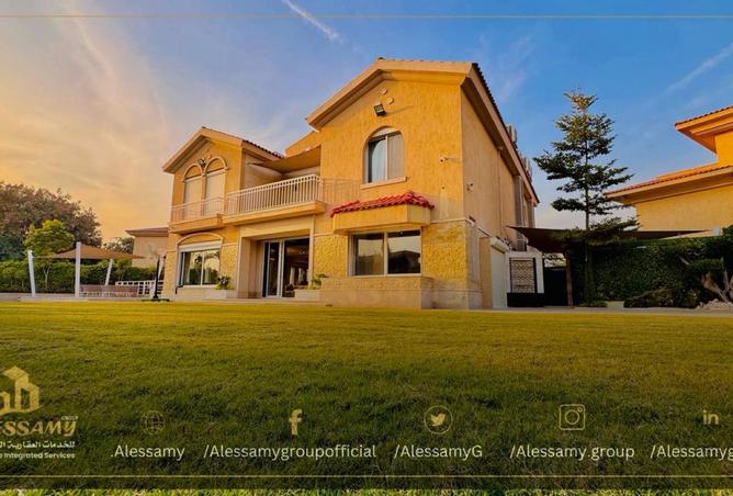 Villa · 7 BR in Privado