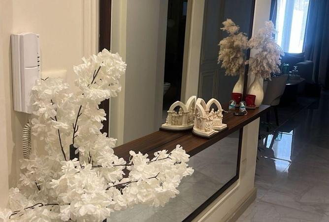 Apartment · 3 BR in Galleria Residence