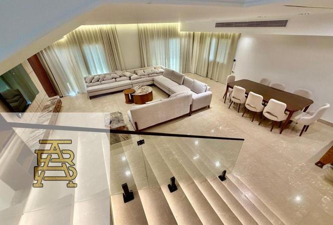 Villa · 4 BR in Privado