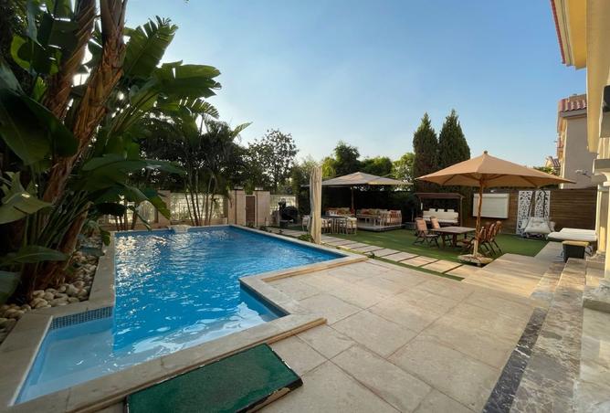Villa · 4 BR in Privado