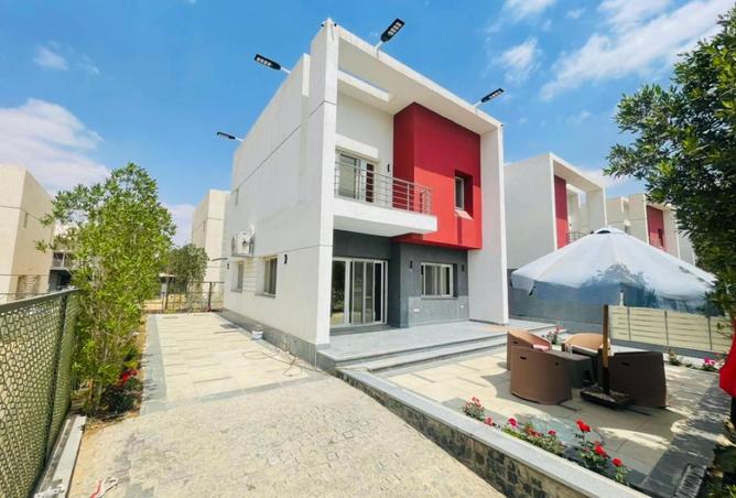 Villa · 3 BR in Privado